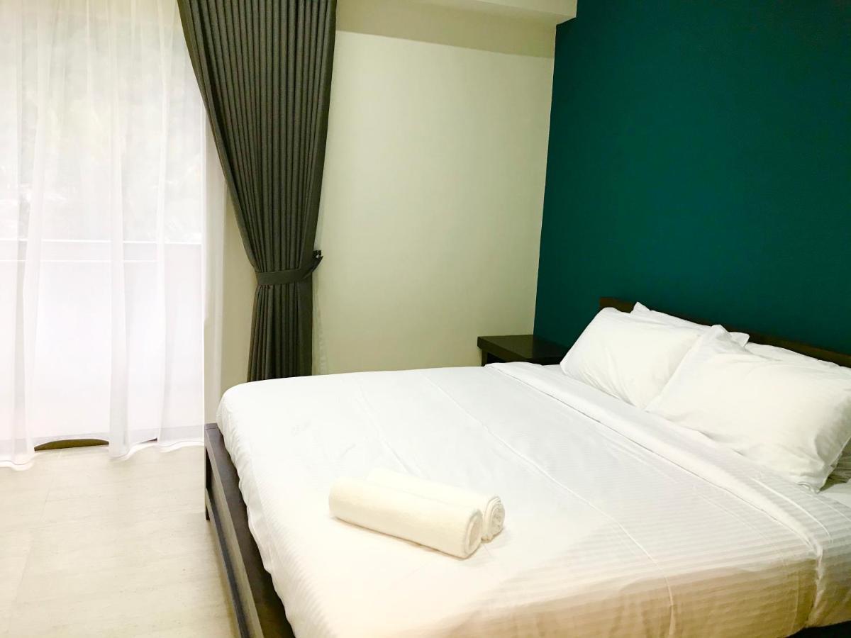 By The Beach - Luxury 2 Bedrooms Family Suite 峇都丁宜 外观 照片